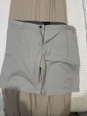 Billabong Men's Light Gray Flat Front Shorts